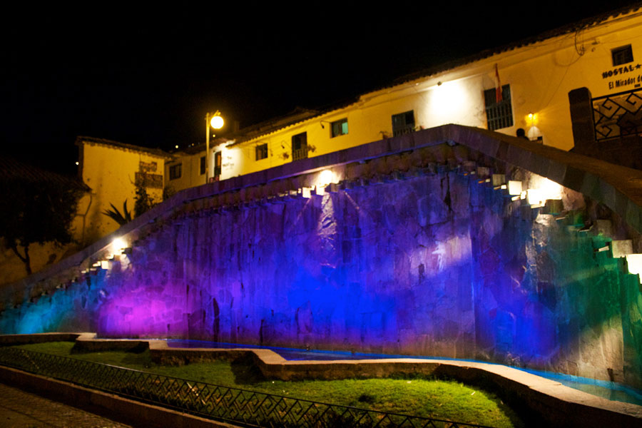 05052016184622-san-blas-fountain-cusco-peru-2